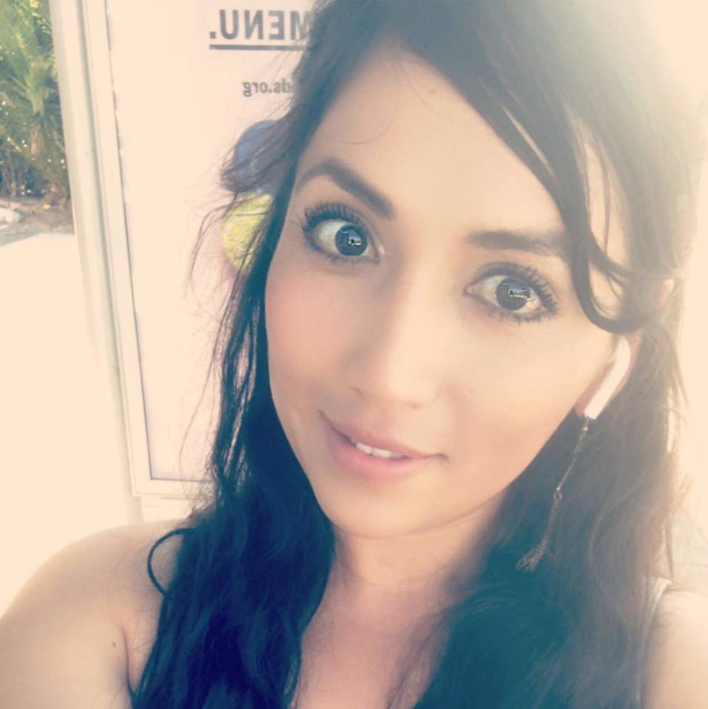 Meet your Posher, Leticia